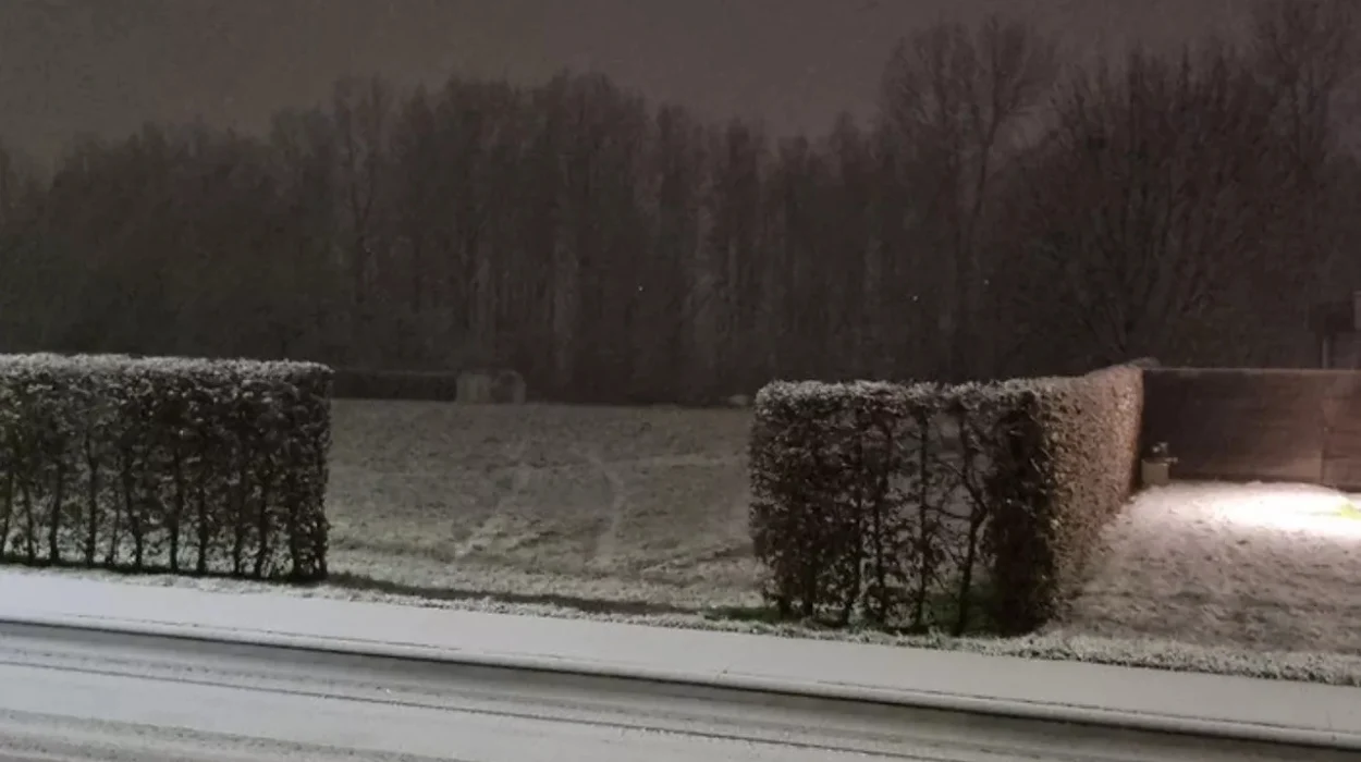 Snow forecast & code yellow for slippery roads in Flanders