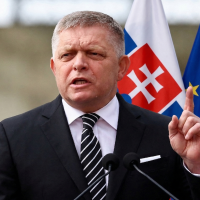 Slovak PM calls to lift EU sanctions on Russia
