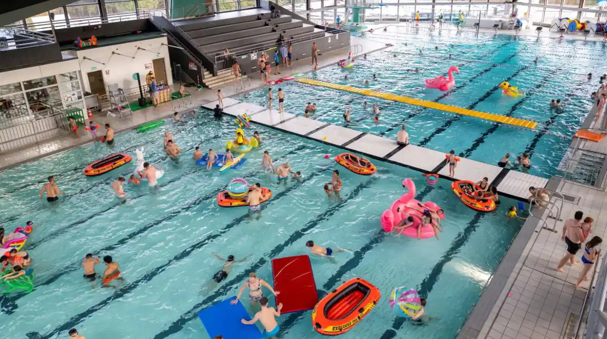 SportinGenk pool closing for 5 months Renovation to save energy