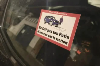 Striking sticker campaign in Uccle targets illegal parkers