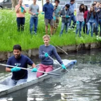 Students of Hoboken & Aarschot compete in rowboating with concrete canoes