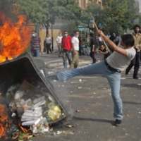 Iran protests crackdown as security forces confront protesters