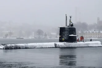 Sweden tracks Russian submarine entering the Baltic Sea