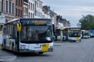 Technical Problems Disrupt De Lijn Services Cyberattack Suspected