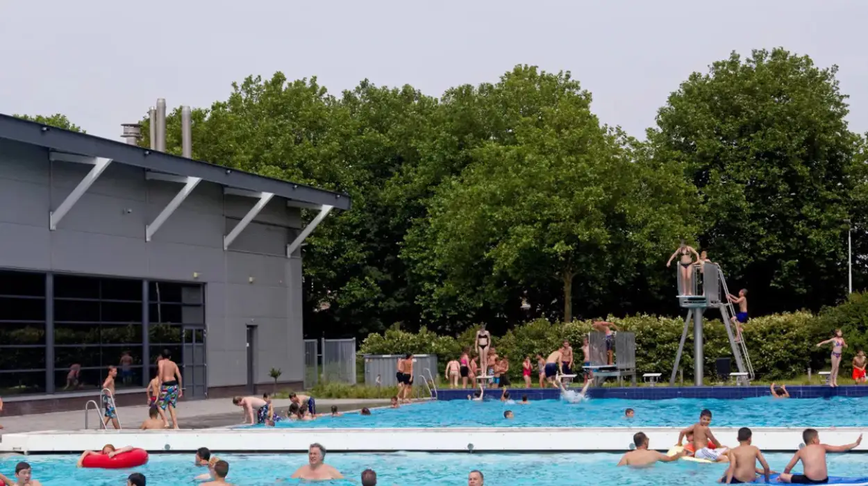 Terneuzen pools lose Meetjesland visitors under new rule