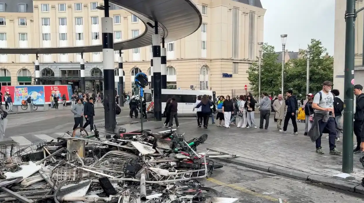 Thousands Protest Rising University Fees and Strict Academic Reforms in Brussels