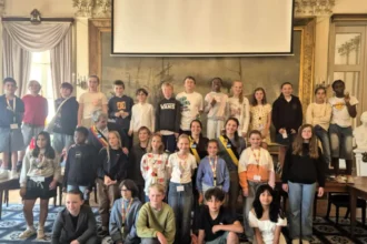 Tienen children call for subtropical swimming pool