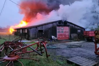 Title Heuvelland's De Klijte sees major warehouse fire today