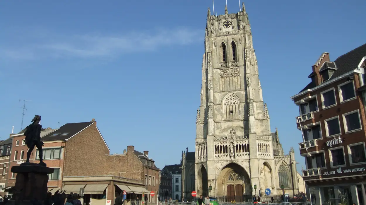 Tongeren tackles smelly Jeker sludge with VMM cleanup plan