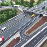 Traffic chaos in Ghent New E40 bridge too narrow for trucks