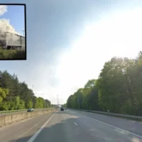 Truck with 20 tons of scrap catches fire on E34 near Stekene