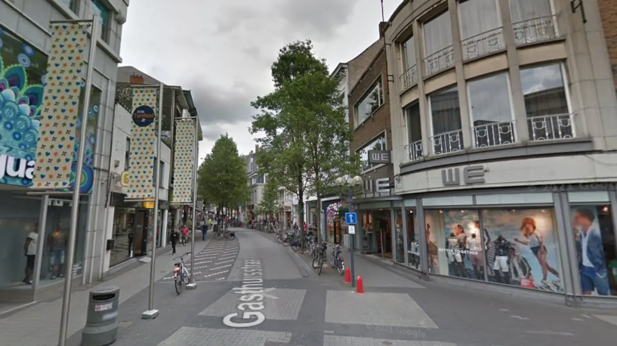 Turnhout drills in the shopping street to study infiltration