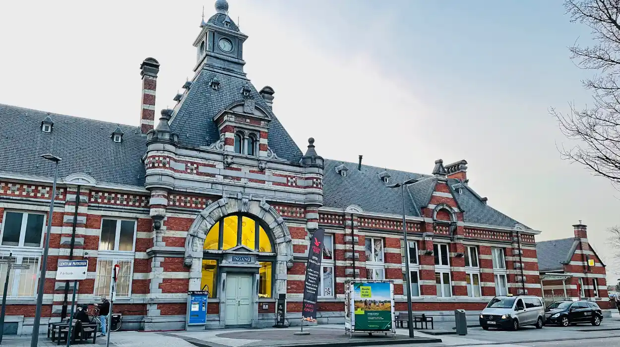 Turnhout requests improved train times after delays