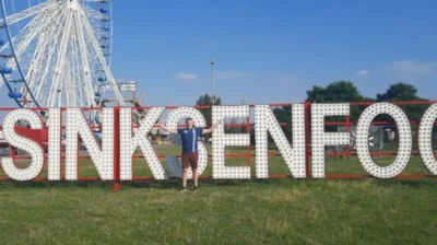 Two stuck on roller coaster at Antwerp fair rescued