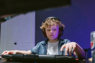 UAntwerp launches Tinnitus prevention lessons for teens