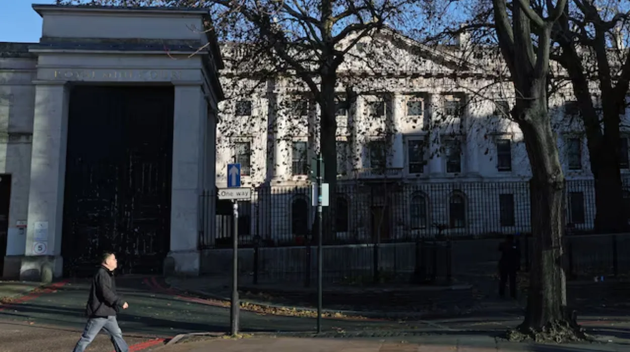 UK PM Keir Starmer plans to visit China in late January, sources say