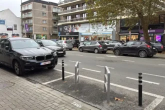 Uccle faces €5K fine over Waterloo’s bicycle rack removal