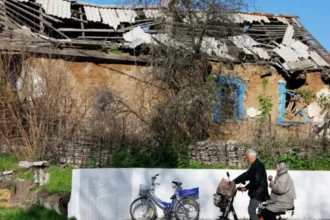 Ukraine hit by Russian missiles after ceasefire expires