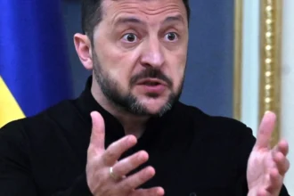 Ukraine’s Zelensky seeks meeting with Putin to end the war