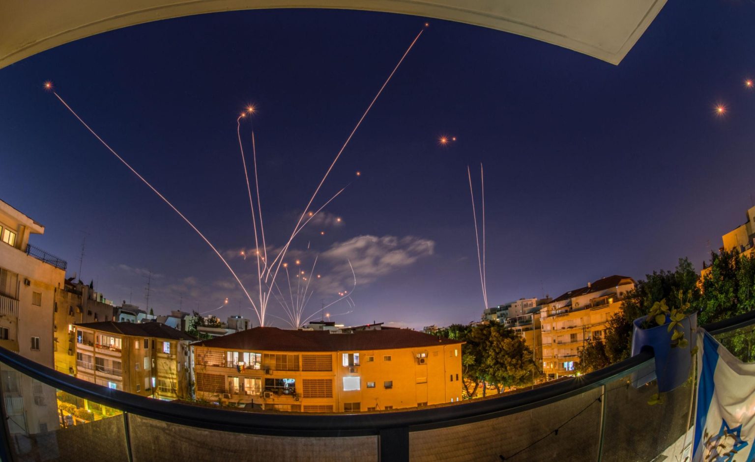 Israel missile defense system radar tracking incoming missiles