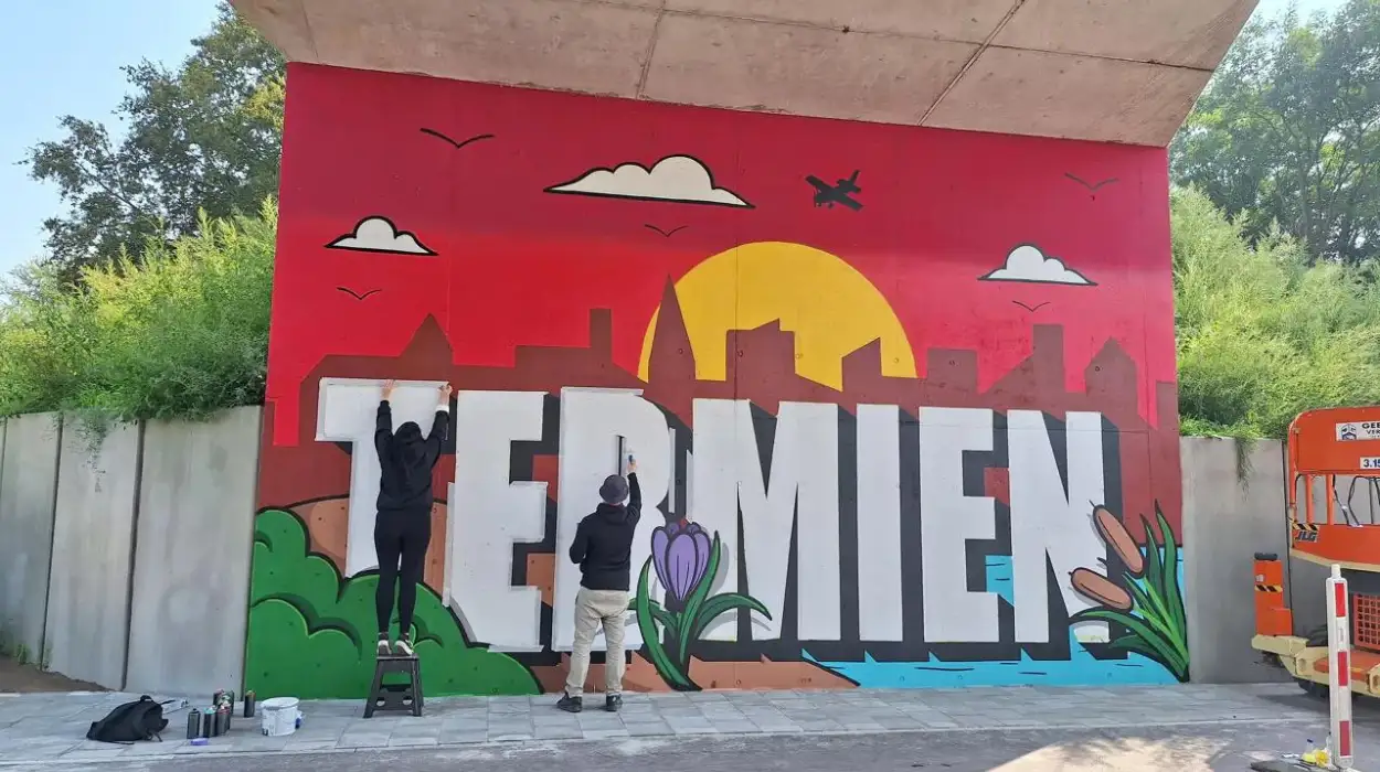 Vibrant Mural in Termien celebrates Genk's heritage and culture