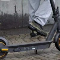 Vilvoorde's Mayor Jo De Ro starts e-Scooter safety campaign