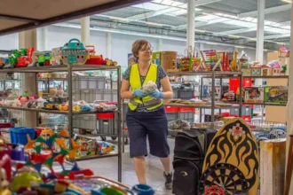 Vilvoorde's ViTeS thrift shop reopens with eco-friendly design