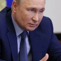 Vladimir Putin says Russia will take entire Donbas by any means (1)