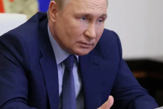 Vladimir Putin says Russia will take entire Donbas by any means (1)