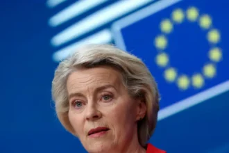 Von der Leyen, Trump hold key tariff talks by phone