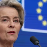 Von der Leyen discusses US tariffs with auto, pharma sectors