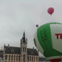 Vredefeesten in Sint-Niklaas Balloons face weather challenges