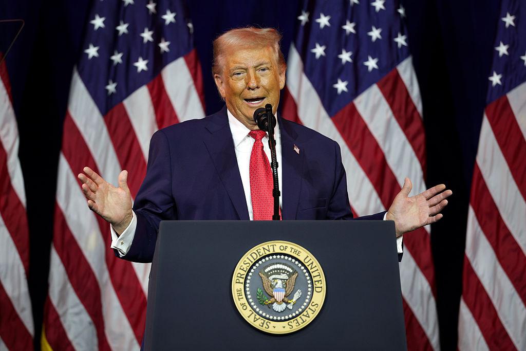 Donald Trump addressing supporters amid Obama video controversy