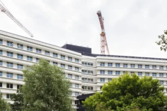 Walter Grootaers leads the flu campaign at Jan Palfijn Ghent