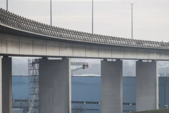Weekend truck ban enforced on Vilvoorde Viaduct for safety