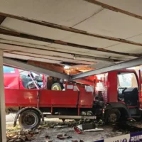 Wevelgem Truck crashed into residential garage on Thursday 