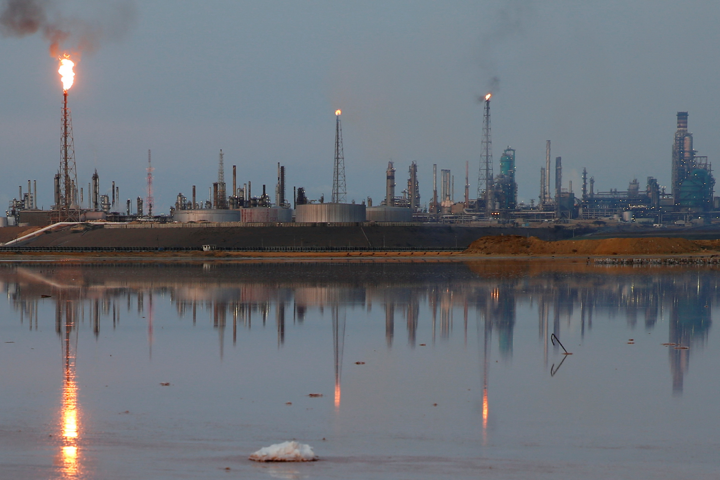Venezuela oil negotiations include refinery capacity discussions