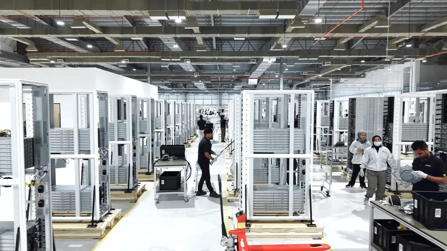 AI server hardware supporting Foxconn quarterly revenue growth