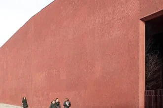 Z33 Hasselt opens season with Michael Butler and Mounir Eddib