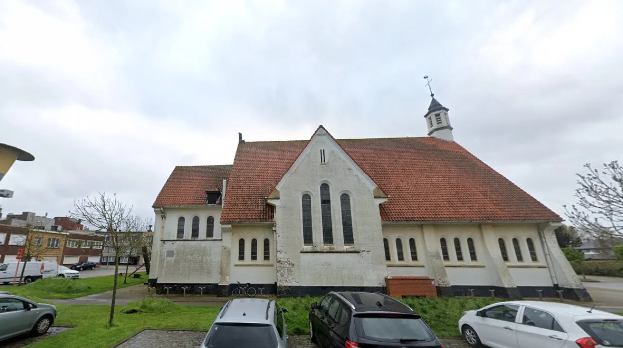 Zeebrugge man killed near Stella Maris Church, suspects flee