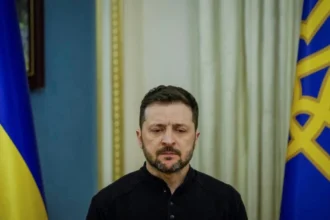 Zelenskiy Ceasefire breached hours after Easter