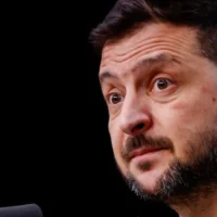 Zelenskiy says Kyiv will fight for peace with US support