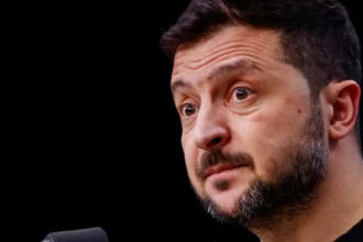 Zelenskiy says Kyiv will fight for peace with US support