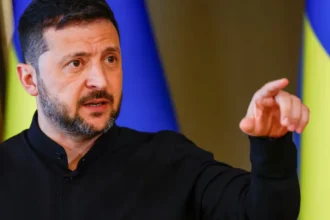 Zelensky arrives in Turkey for key peace talks