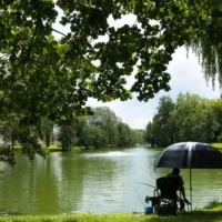 Zelzate tightens pond rules with patrols and permit changes