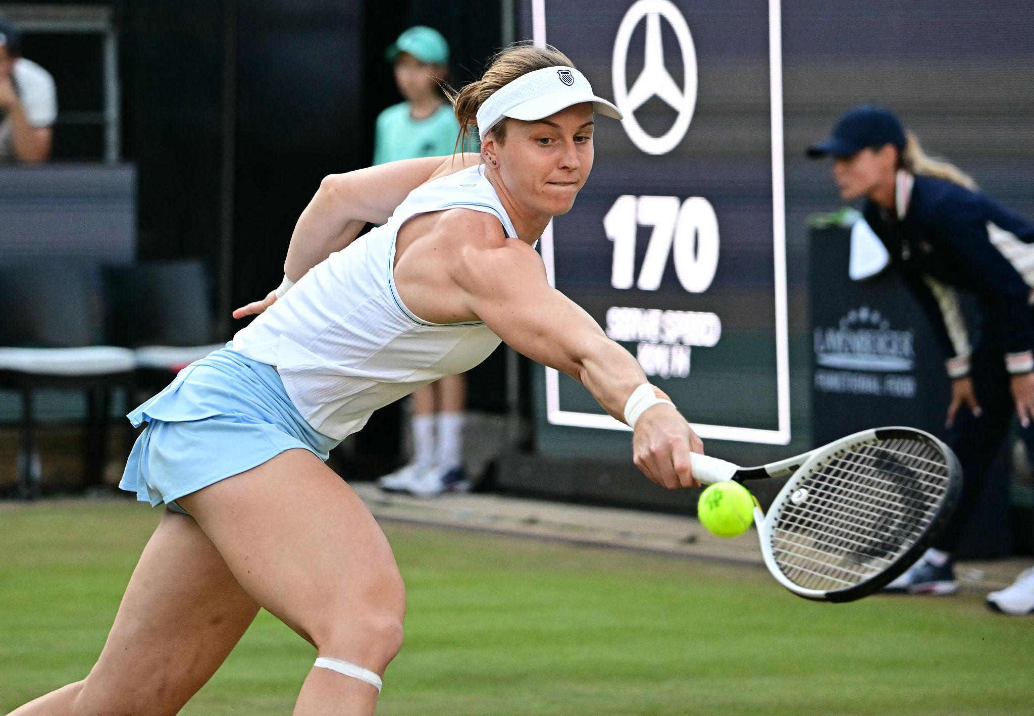 Women's tennis tour competitors amid the Russian players controversy