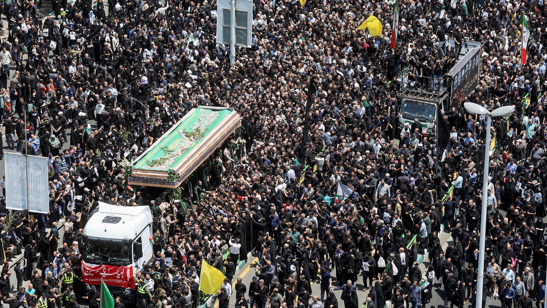 Senior Iranian officials attend ceremony emphasizing Iran sovereignty