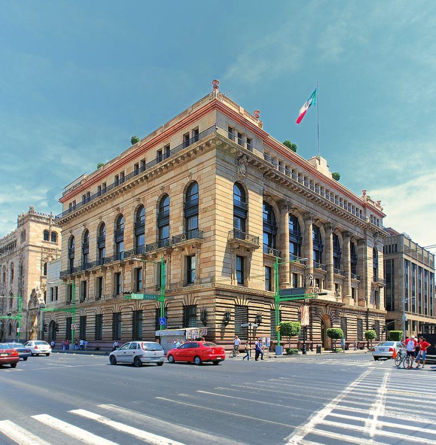 Bank of Mexico headquarters reflecting the Mexico economy outlook and national economic policy