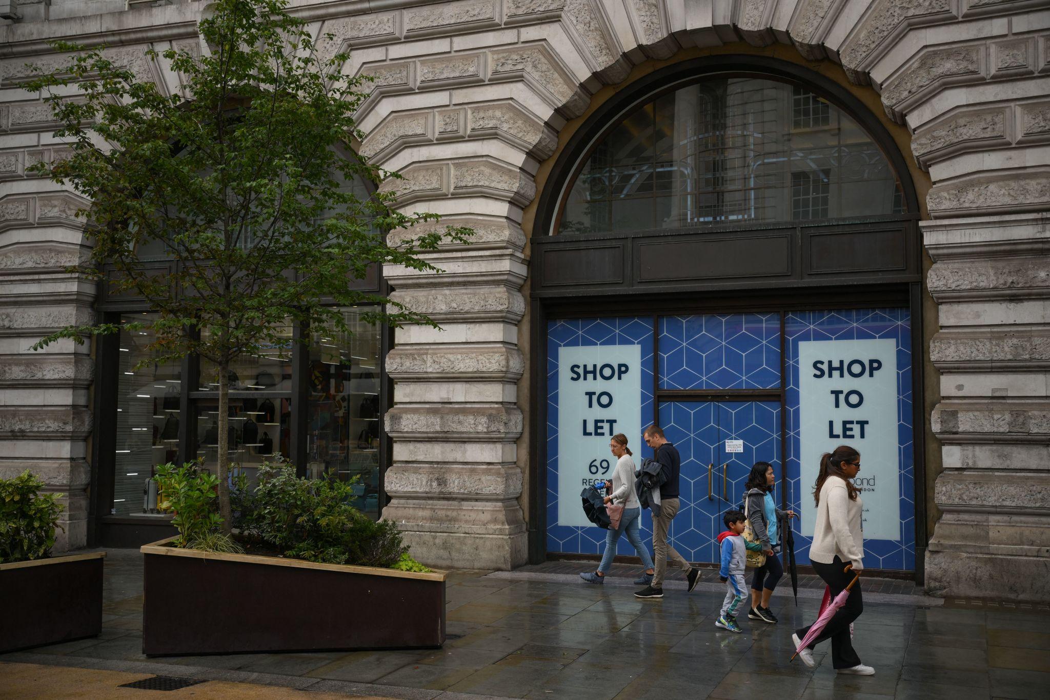 UK recruitment slowdown affecting businesses in London during 2026