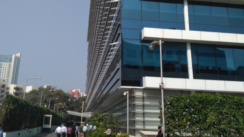 Indian financial market trends showing active trading at Mumbai stock exchange